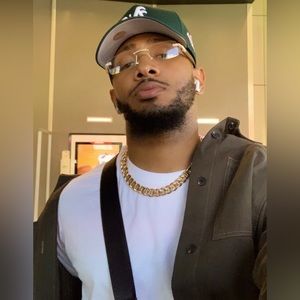 Meet your Posher, Jay